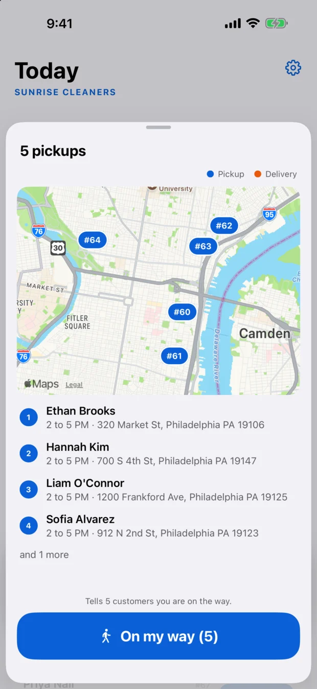The stops map in CR Business: today's selected pickups pinned across the city, with the list below.